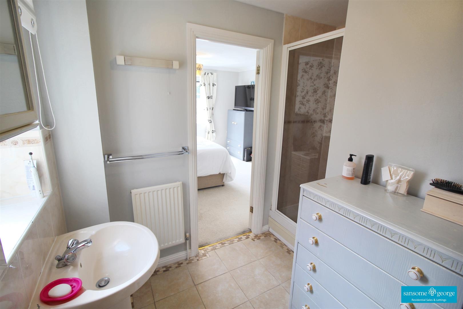 Vicarage Wood Way, Tilehurst